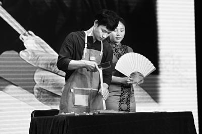 1-1F60QZK4161.jpg