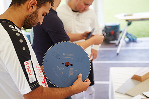 ugc_news_circular_saw_4.jpg
