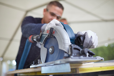 ugc_news_circular_saw_5.jpg