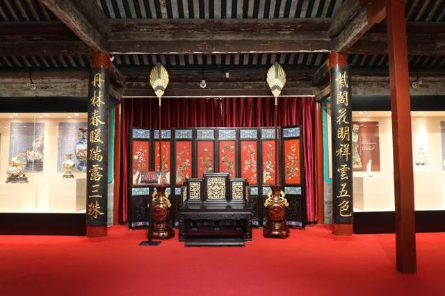 下载 (4).jpg