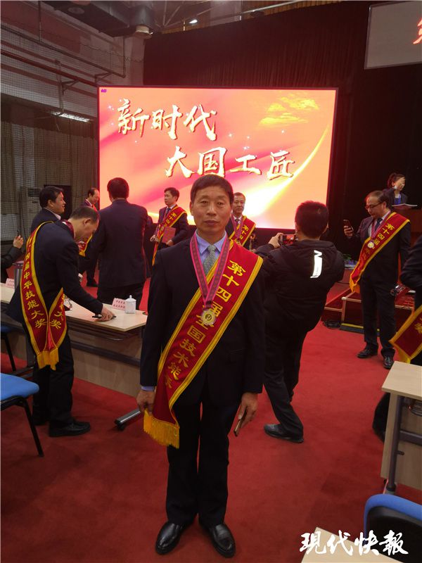 下载 (1).jpg
