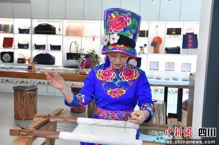 f9198618367adab43b6181e18bb45d0c8601e454_副本.jpg f9198618367adab43b6181e18bb45d0c8601e454_副本.jpg